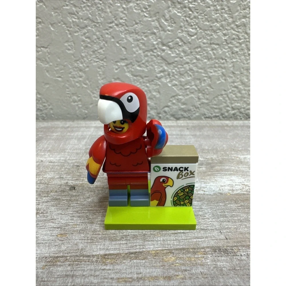 $8 Lego CMF Parrot Costume Fan Series 28 NEW